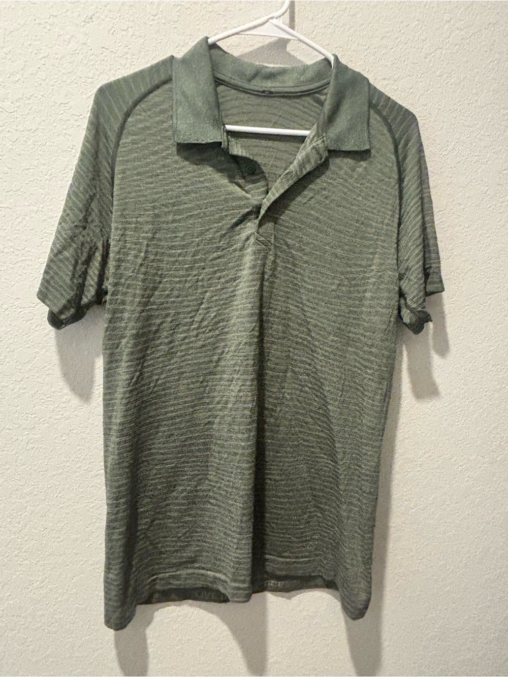 Lululemon Metal Vent Tech Polo Men’s M Olive Green Heather Stripe Golf Shirt